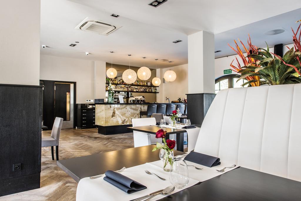 Hotel Palac Jugowice Walbrzych Bagian luar foto