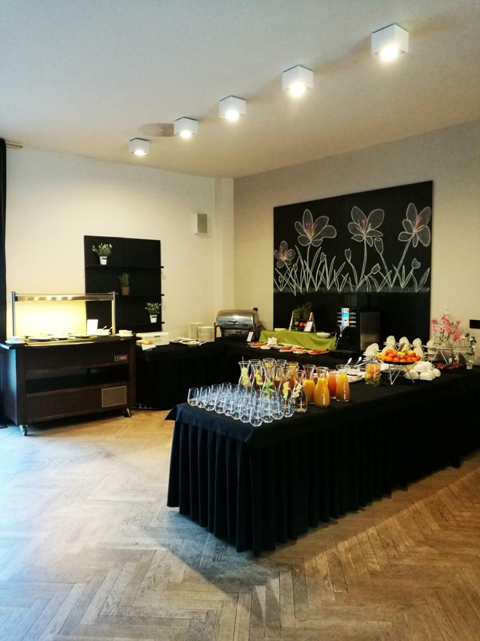 Hotel Palac Jugowice Walbrzych Bagian luar foto